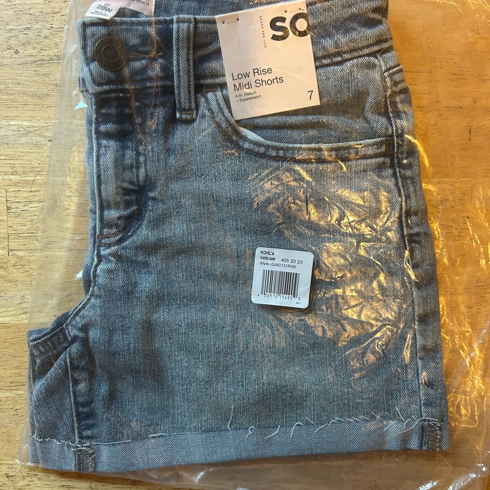 SO Women's Light Blue Denim Shorts